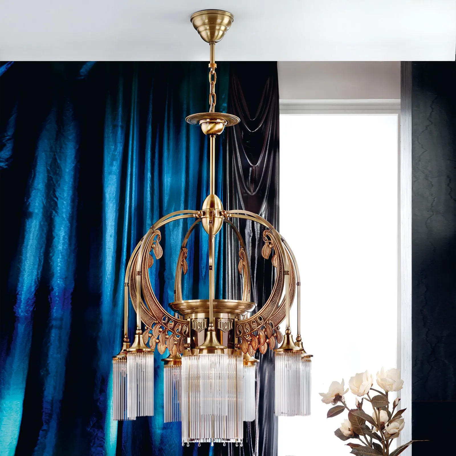 Luster ADELE, 8 izvora svetla, stari mesing, sa staklenim štapićima