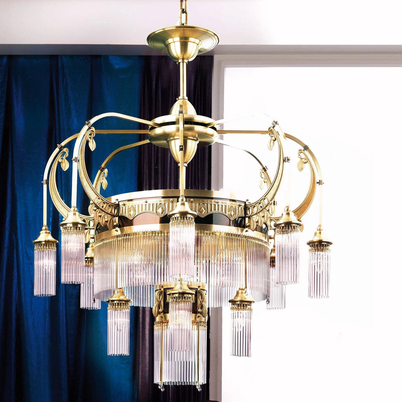 Luster ADELE, 13 izvora svetla, 24-karatno pozlaćen, štapići od kristalnog stakla