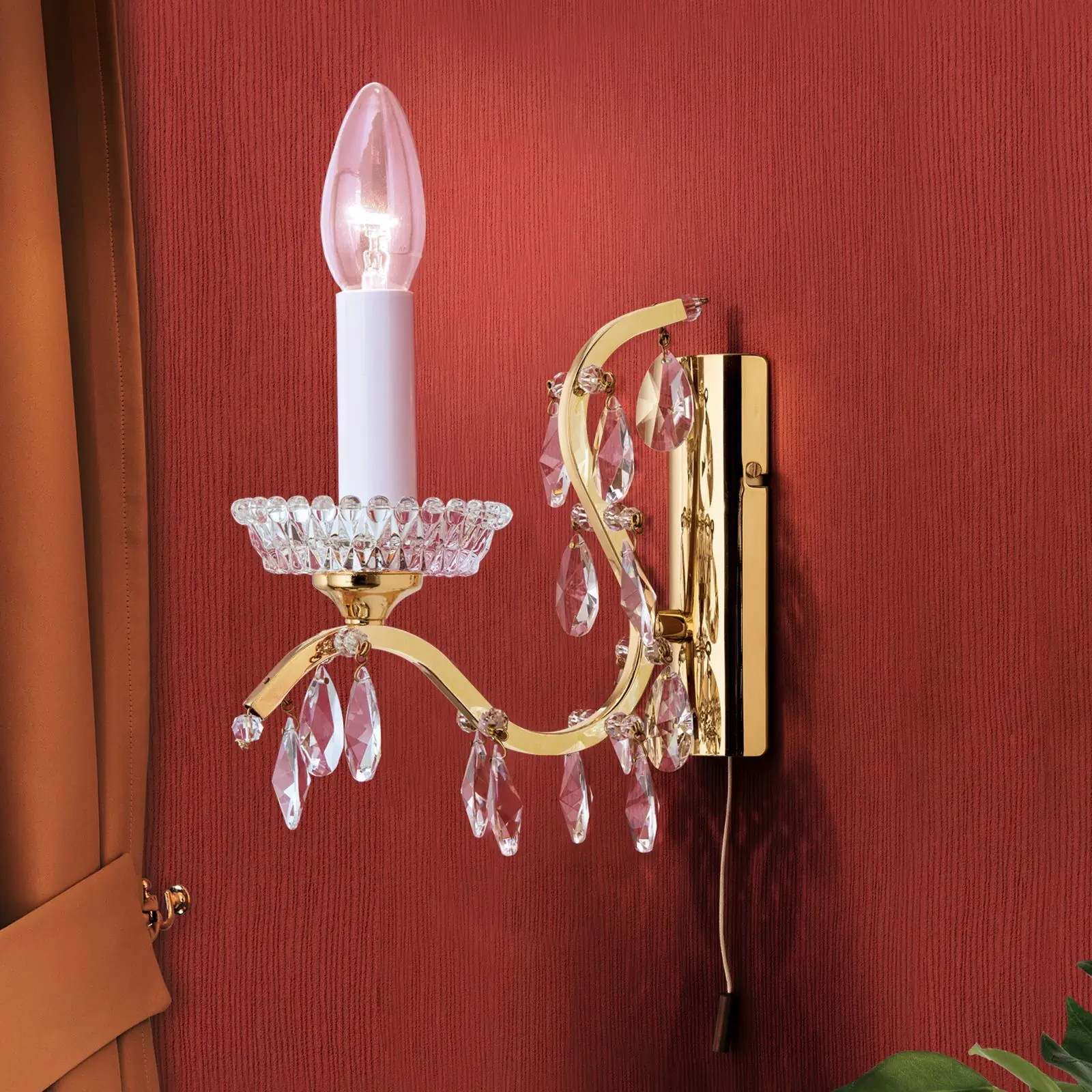 Zidna lampa HIROHITO, sa jednim izvorom svetla, pozlaćena