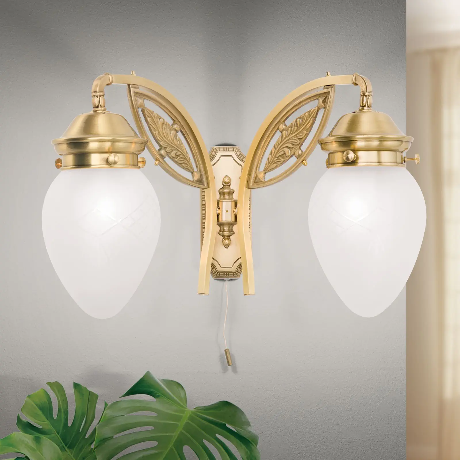 Zidna lampa BUDAPEST, sa dva izvora svetla, bronzana