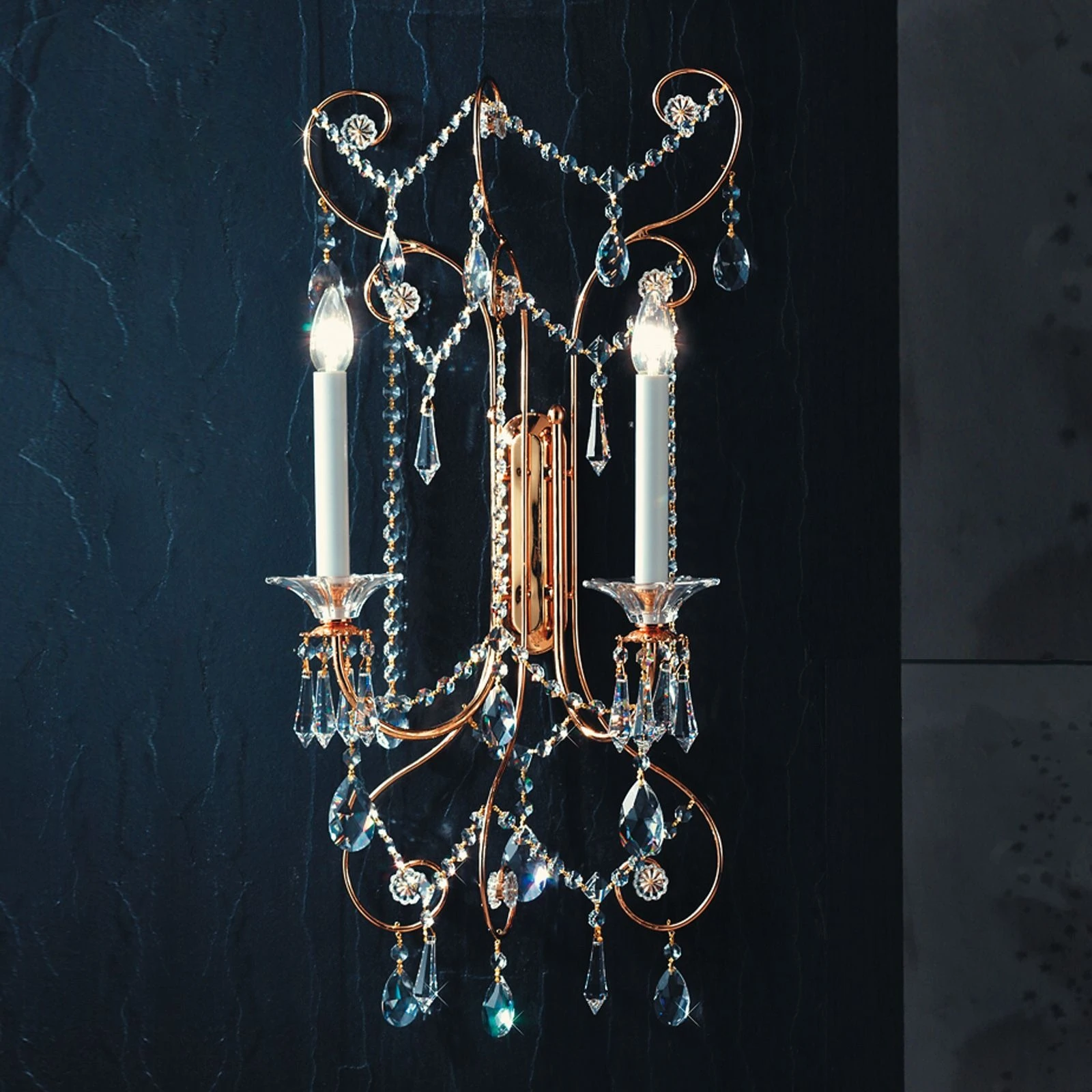 Zidna lampa KATHARINA, sa dva izvora svetla, pozlaćena 24-karatnim zlatom, H80 cm