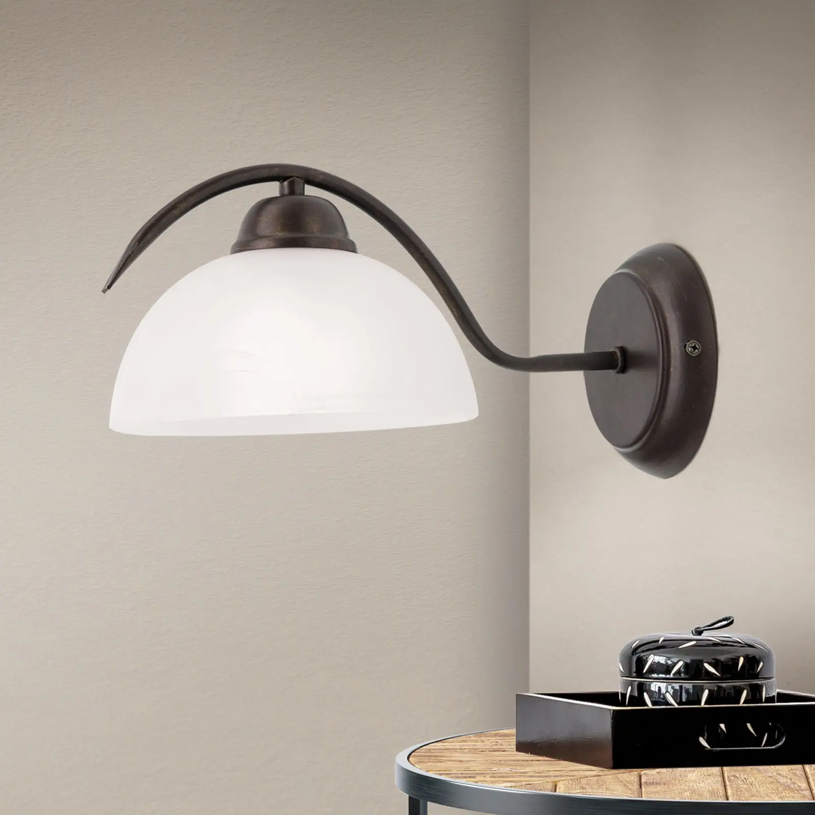 Zidna lampa RULA, sa jednim izvorom svetla, antik