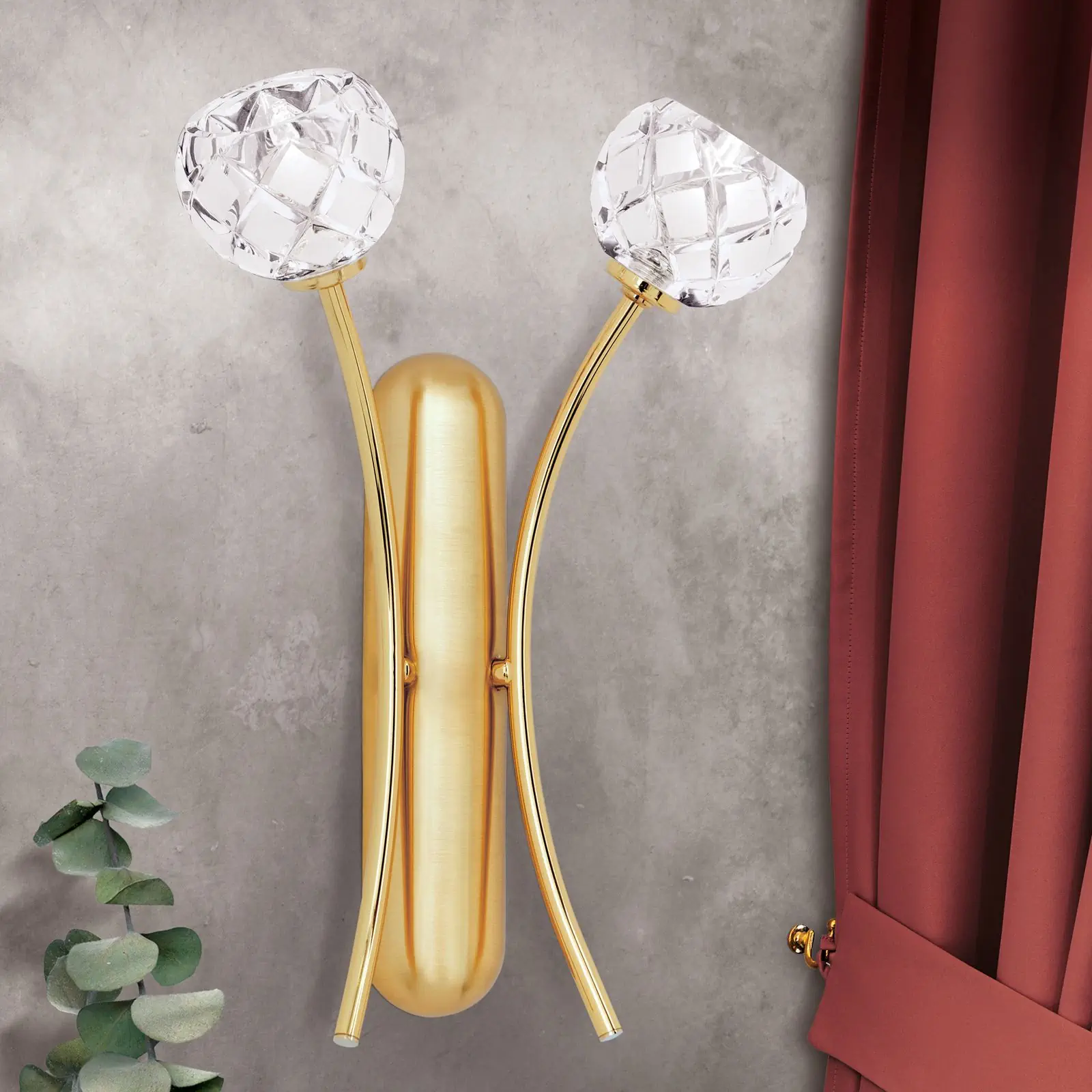 Zidna lampa MADERNO, sa dva izvora svetla, zlatna mat