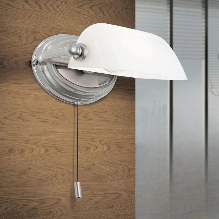 Zidna lampa HARVARD, saten, opalno belo staklo