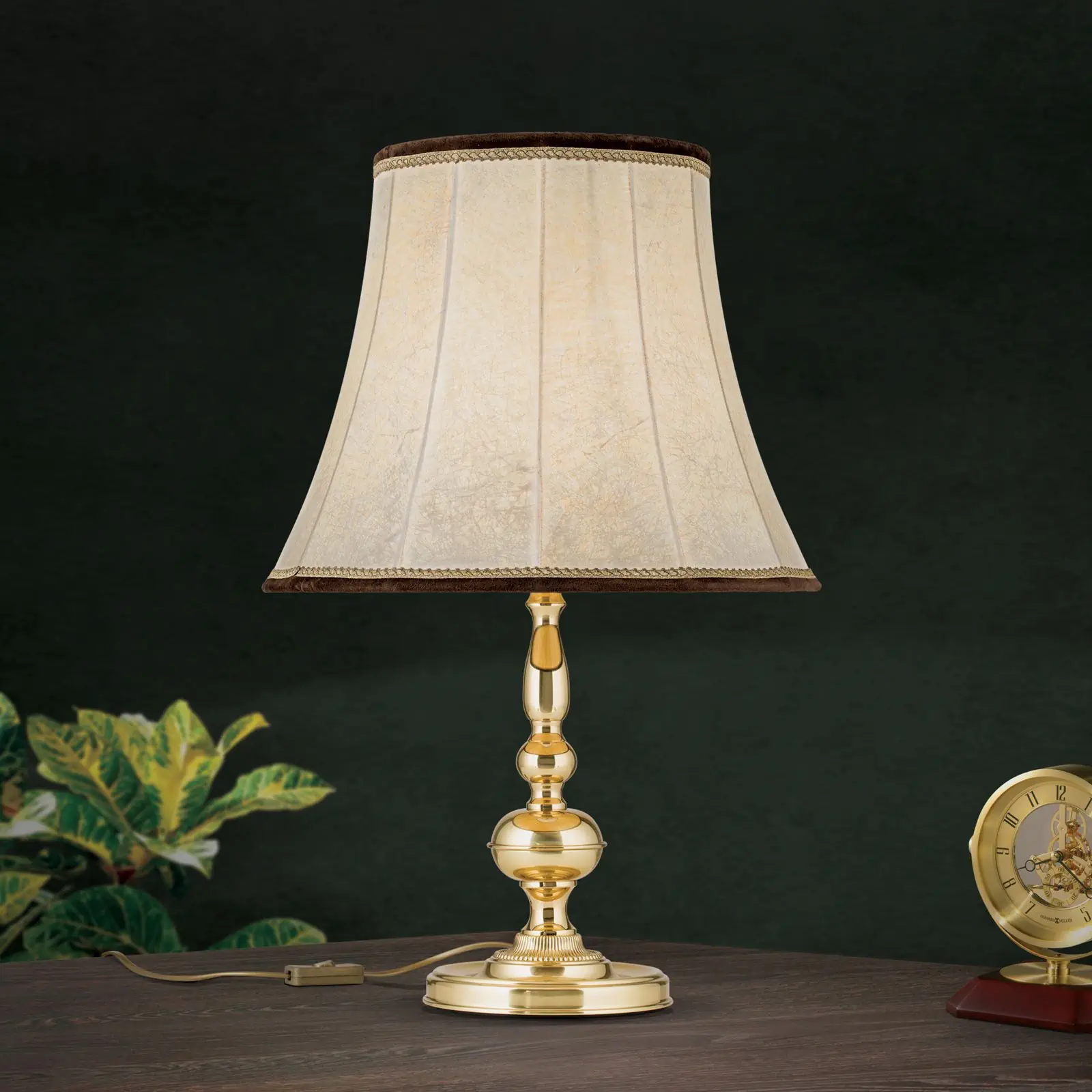 Stona lampa FLÄMISCH, sjajni mesing, Ø 40 cm