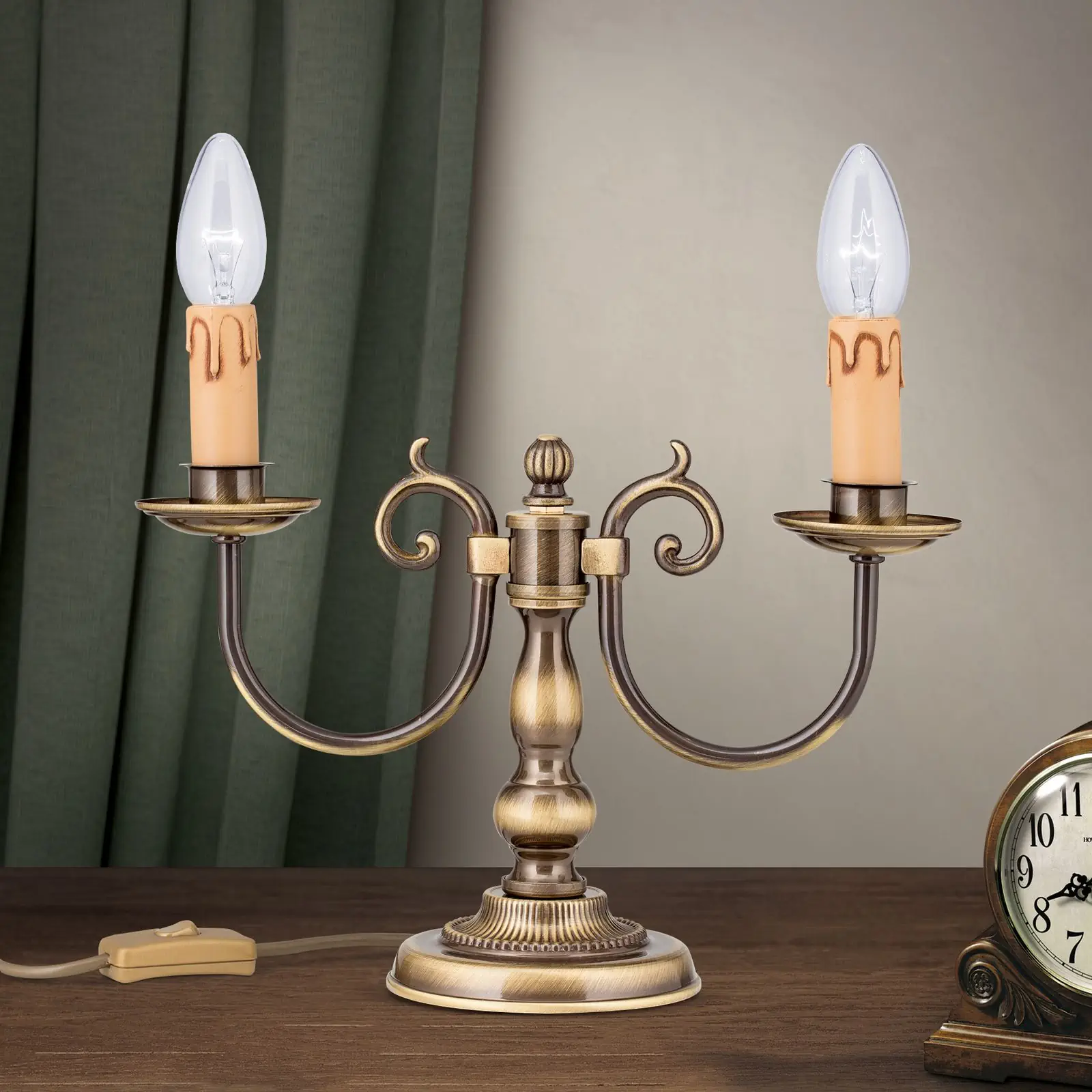 Stona lampa FLÄMISCH, 2 izvora svetla, patina, bez abažura