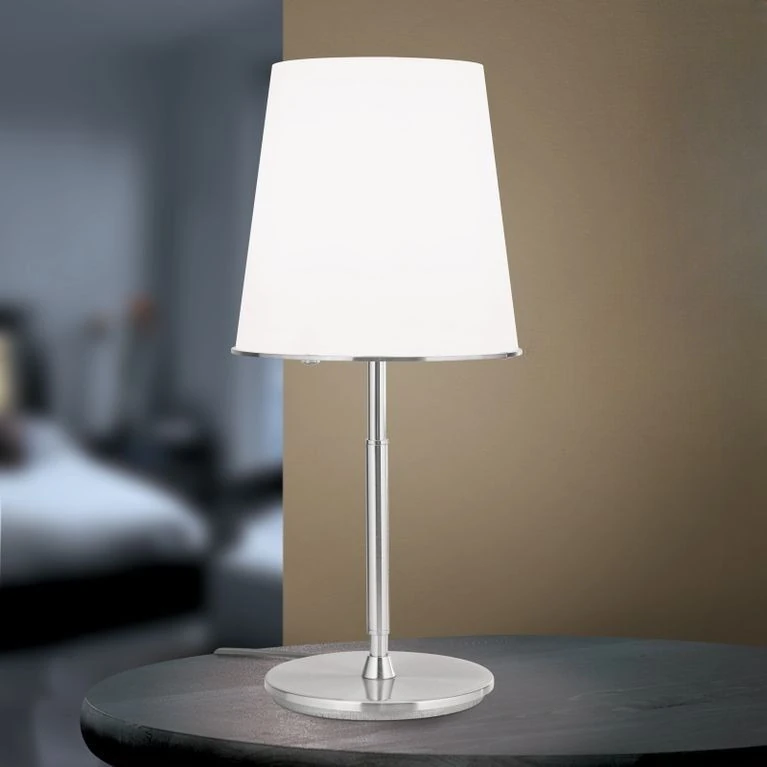 Stona lampa KONUS, satin hrom, mat opal staklo
