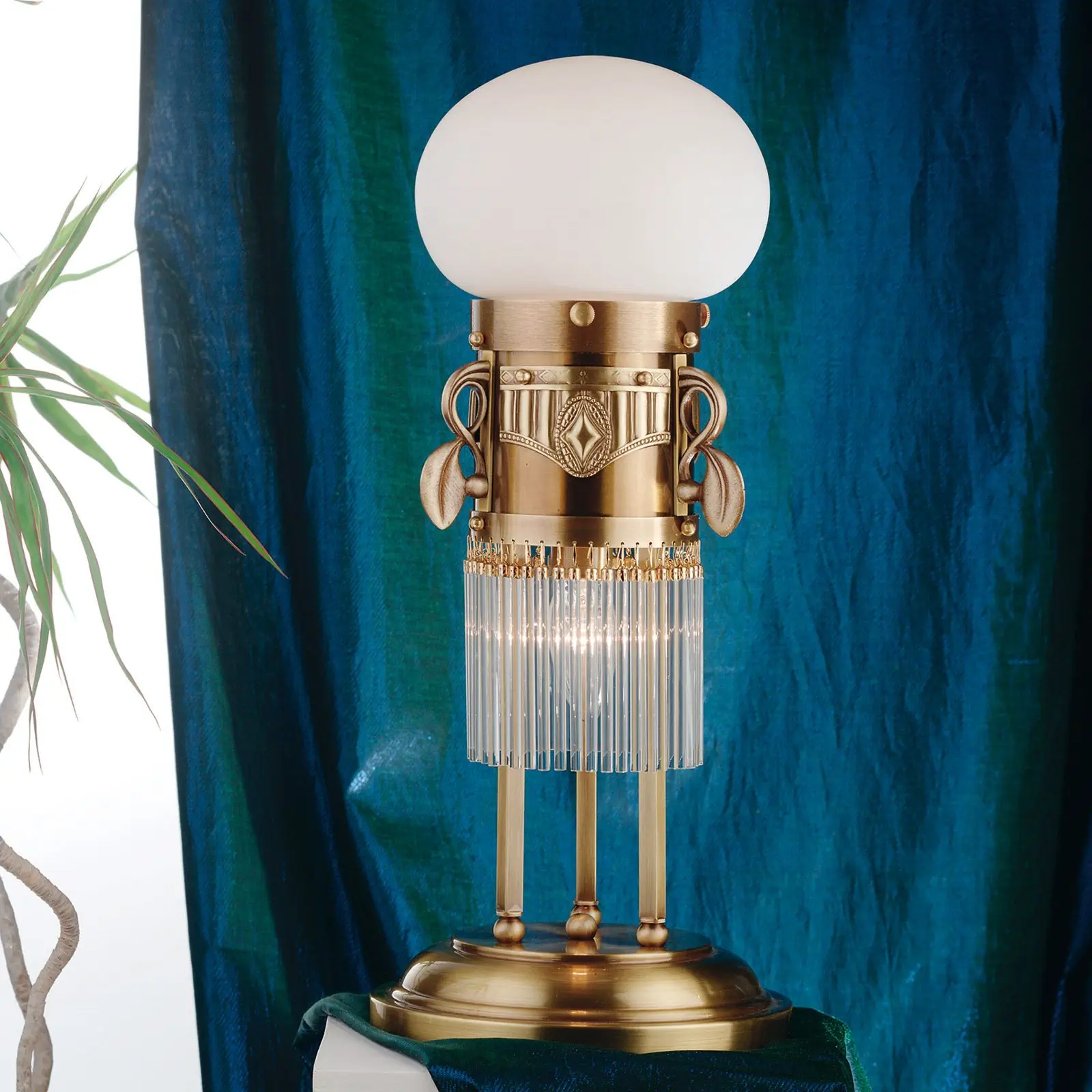 Stona lampa ADELE, 2 izvora svetla, antikni mesing