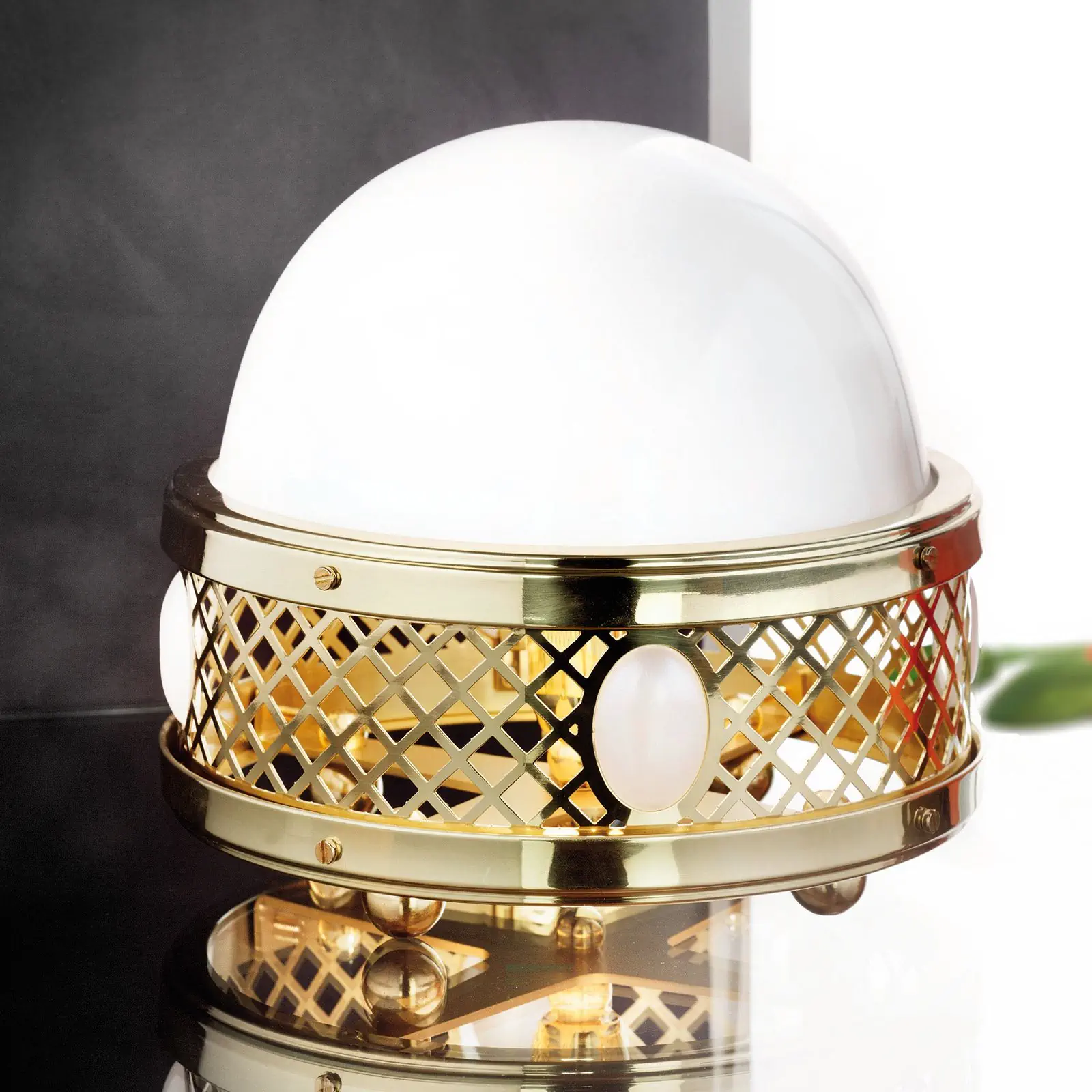 Stona lampa ALT WIEN, sjajni mesing, H23 cm