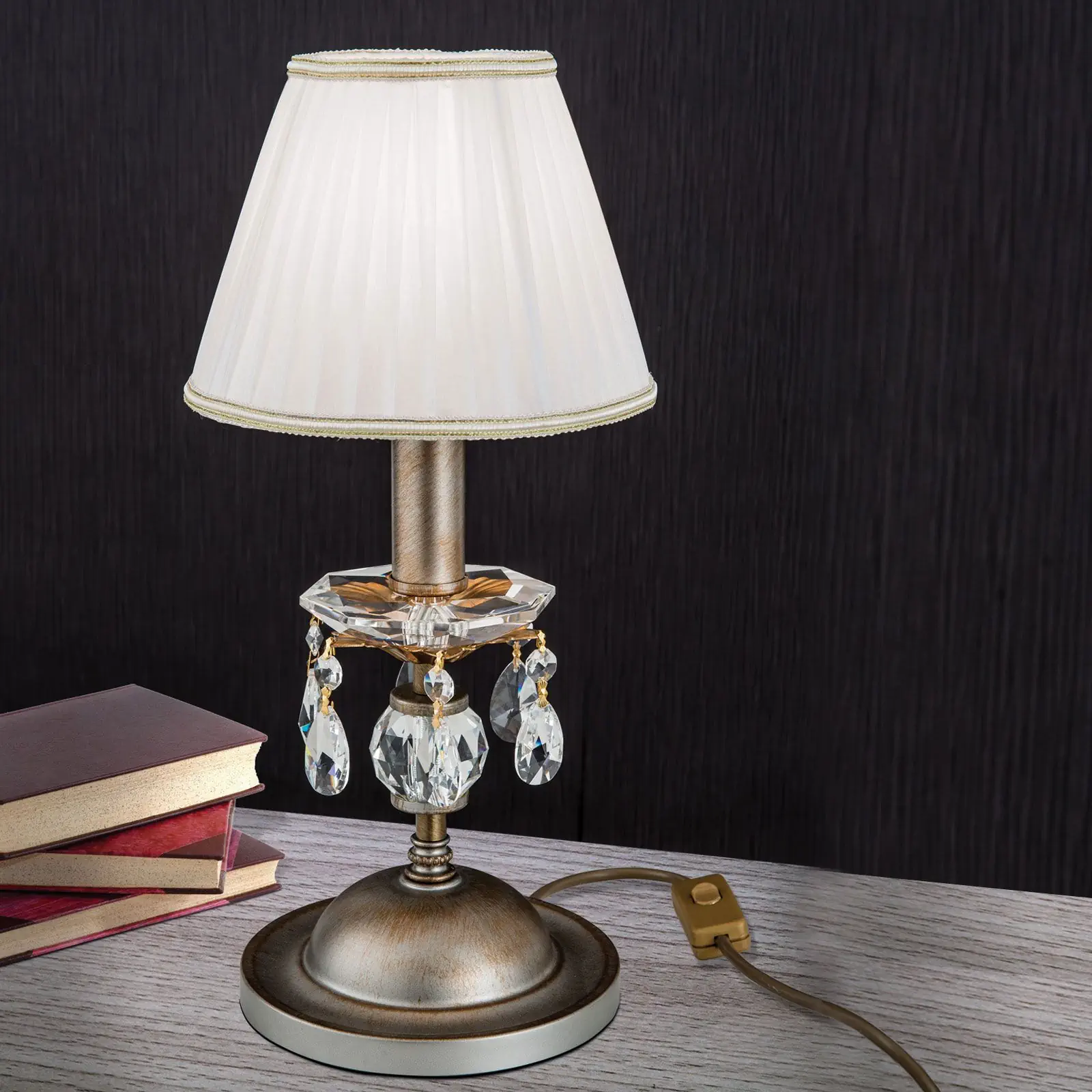 Stona lampa MIRAMARE, srebrno-zlatna, 1 izvor svetla, sa belim organzama abažurom