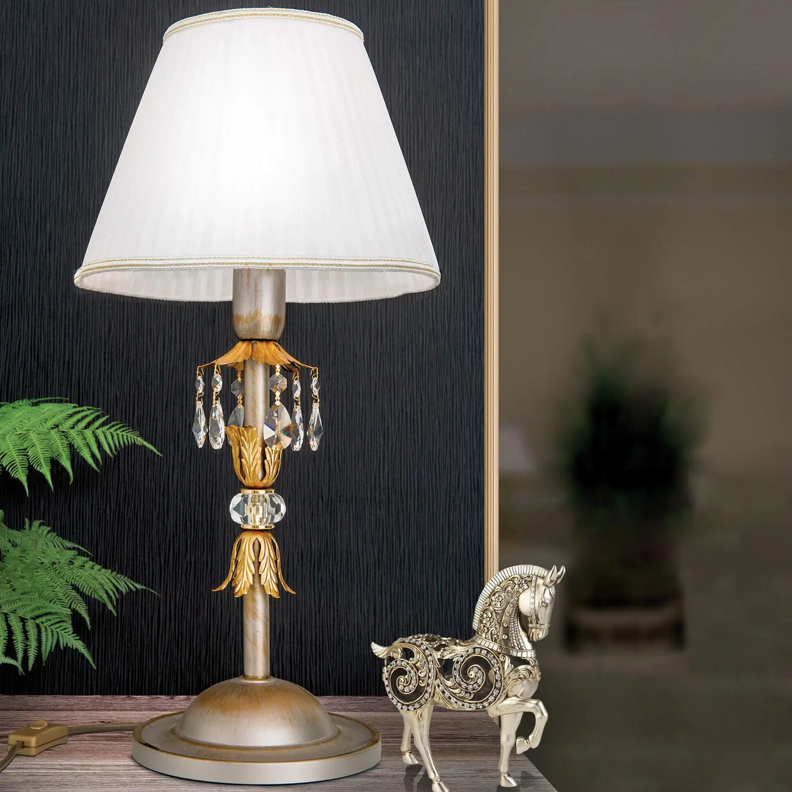 Stona lampa MIRAMARE, srebrno-zlatna, 1 izvor svetla, sa belim abažurom