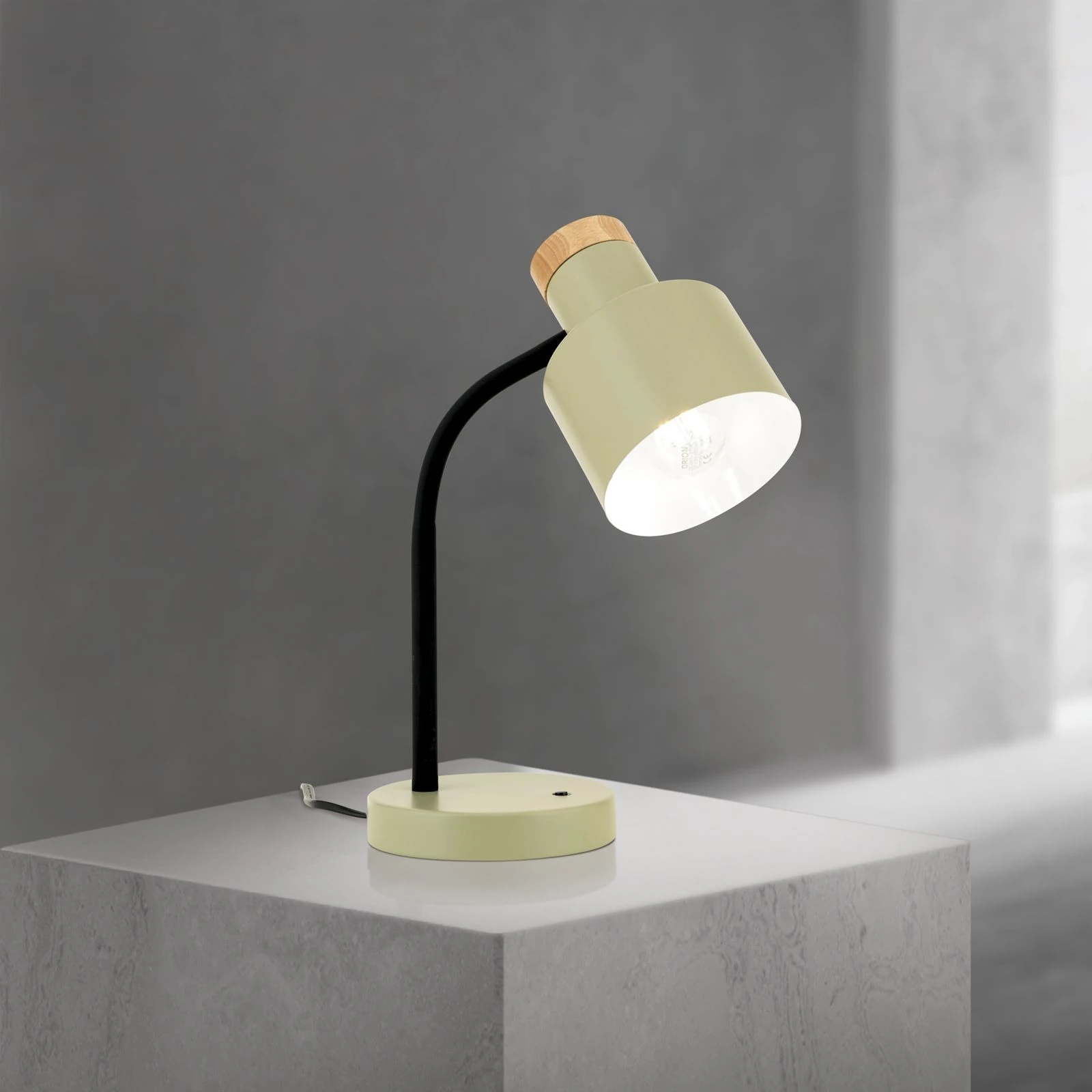 Stona lampa GILI, height 35 cm, svetlo zelena