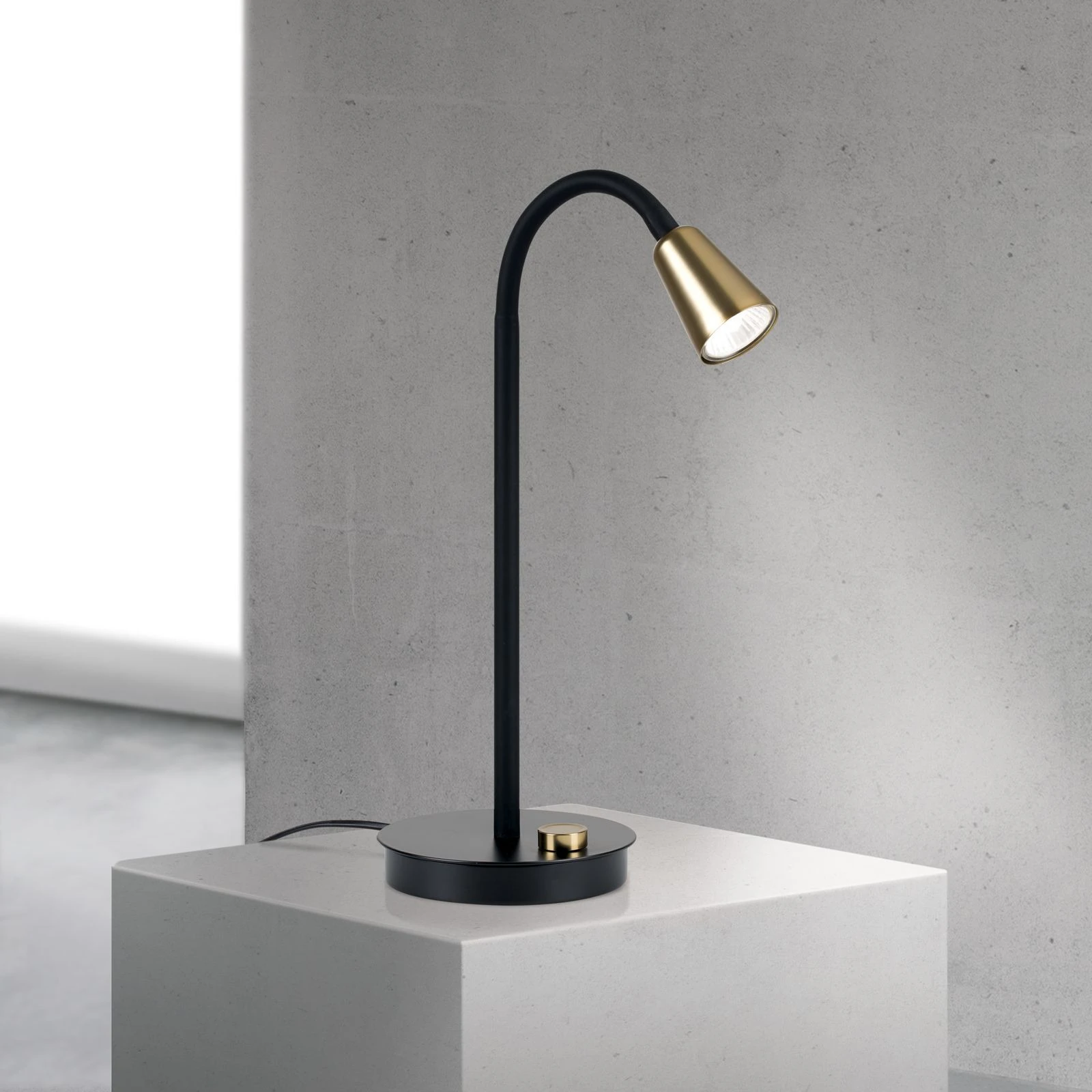 Stona lampa DOTTY, black brass