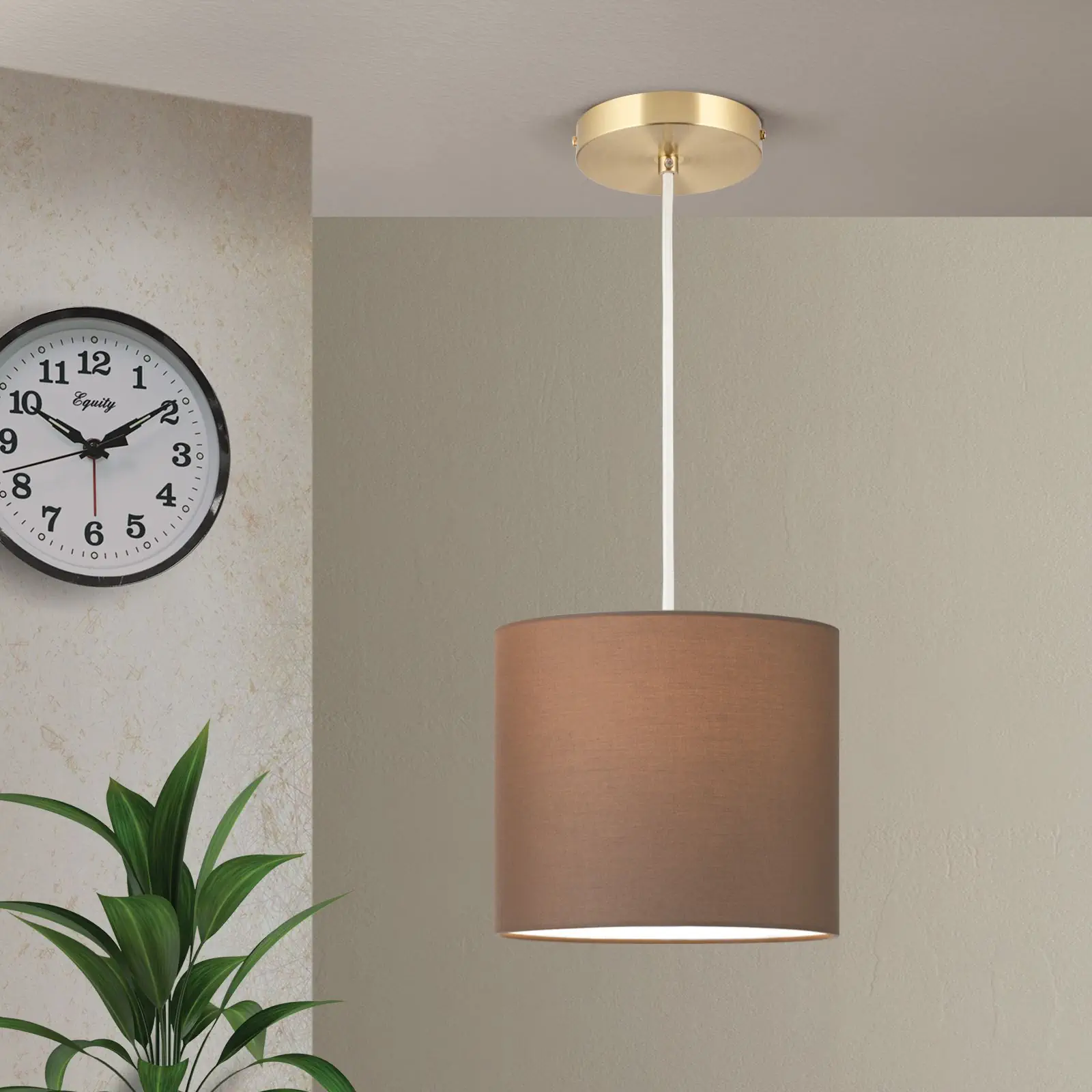 Viseća lampa SHADE, mala, mat mesing, sa cilindričnim braon abažurom, 1x E27