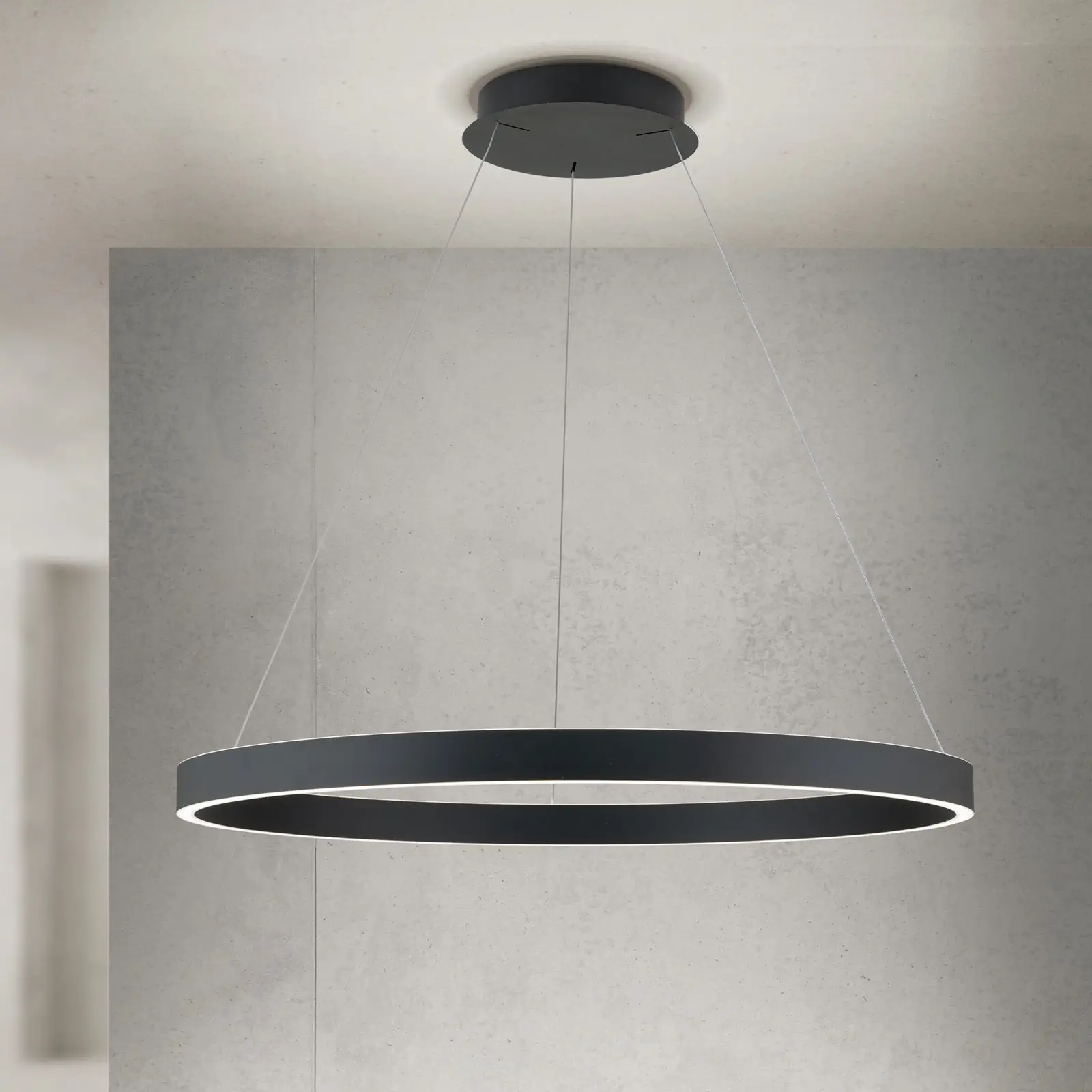 Viseća lampa KOLK, Ø 80cm, crna