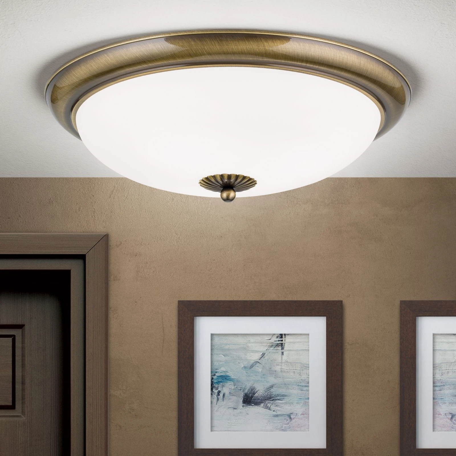 Plafonska lampa EMPIRE, antik mesing, sa opalno mat staklom, sa ukrasnim dugmetom, Ø 47 cm