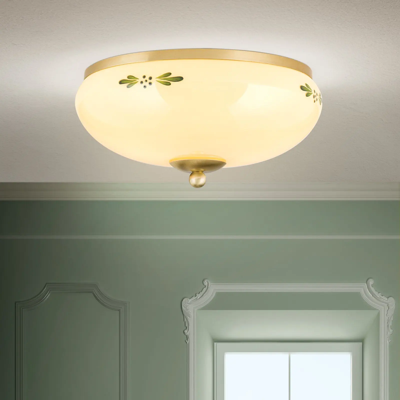 Plafonska lampa LANDHAUS, mesing, sa zelenim dekorom, sa ukrasnim dugmetom, Ø 28 cm