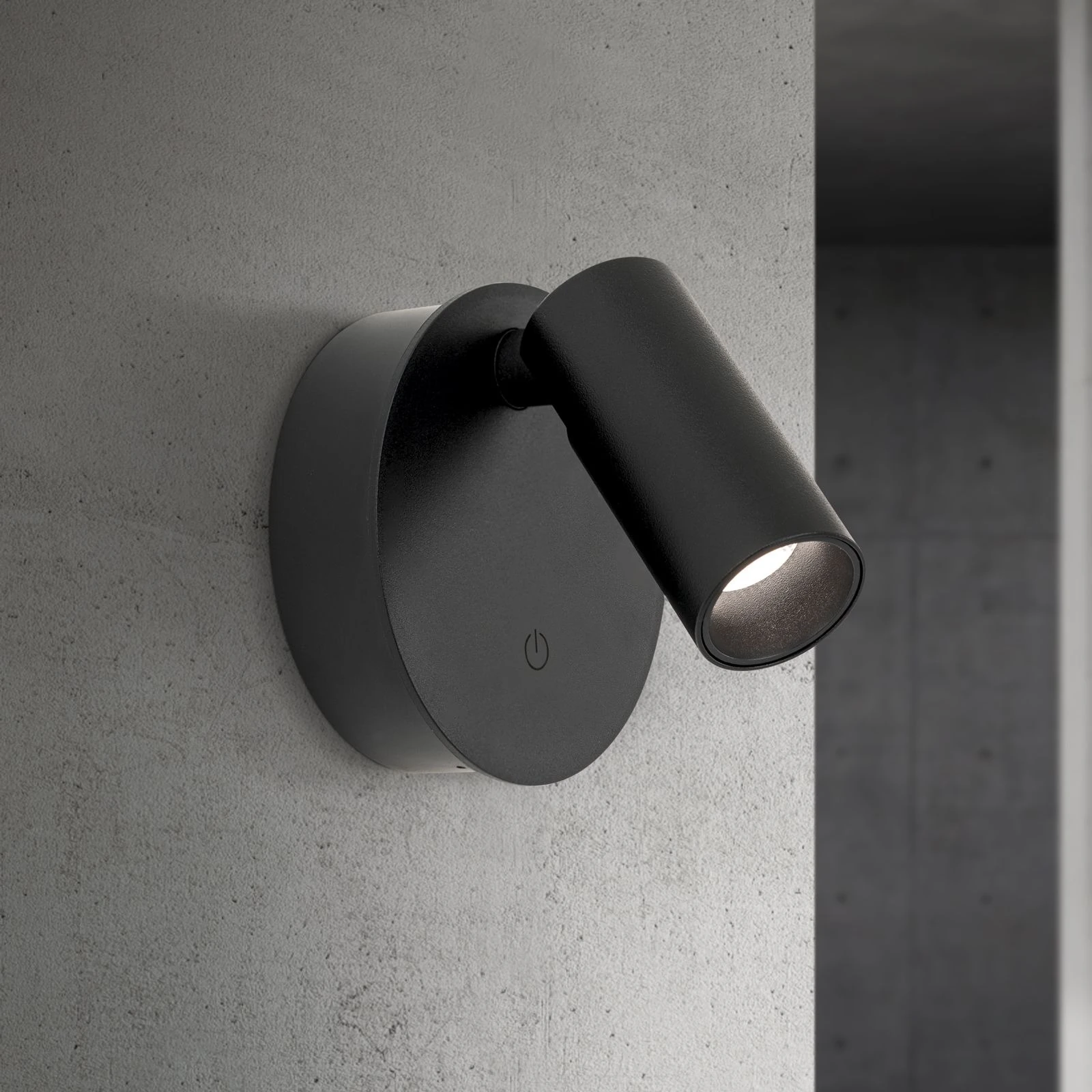 LED punjiva lampa LUXY, crna