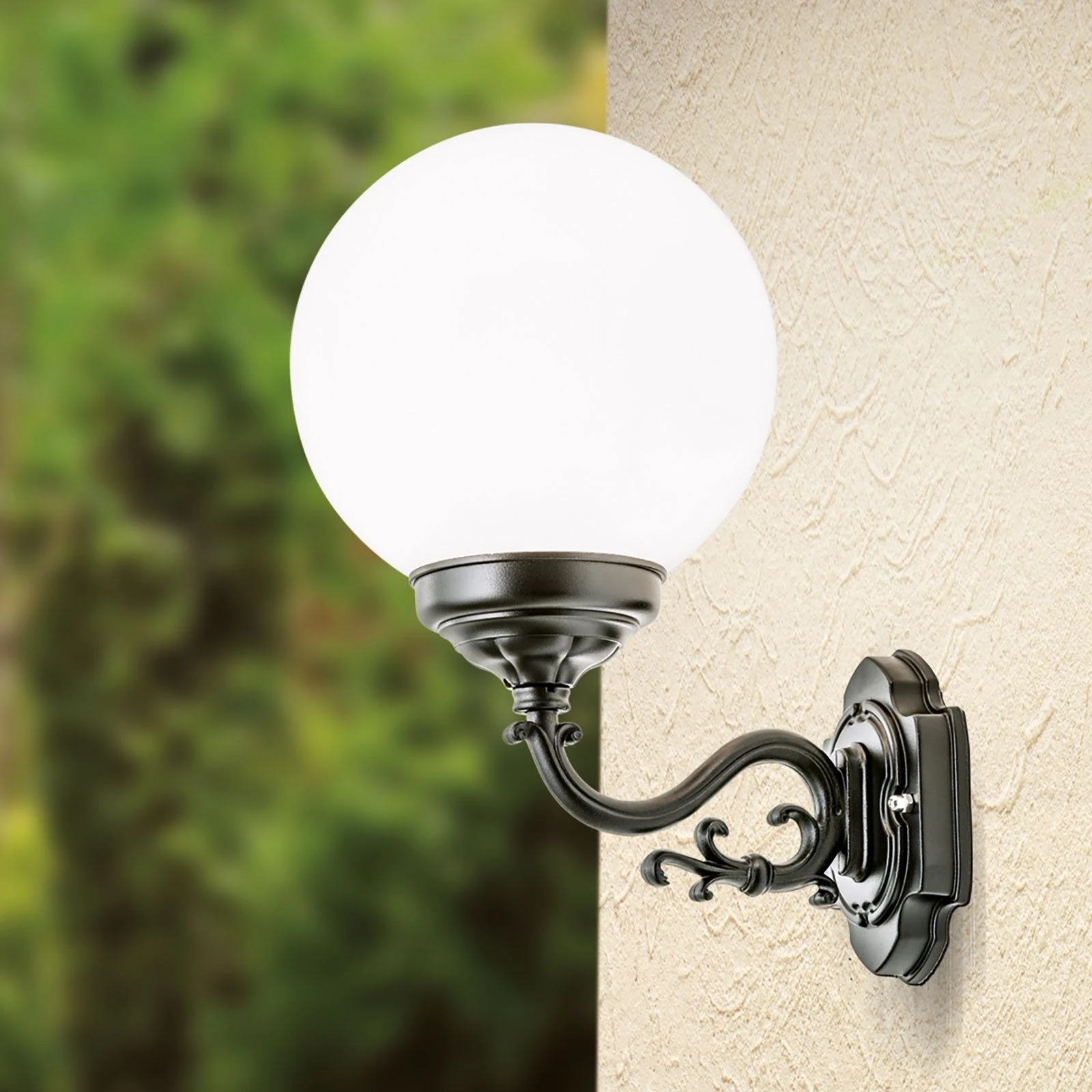 Spoljašnja zidna lampa REIKA, crna