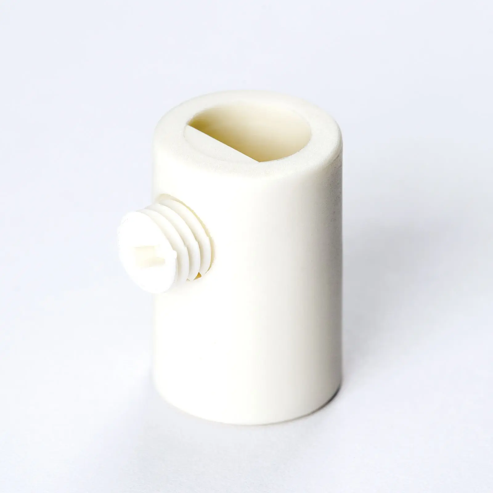 Nipl sa stezaljkom, navoj M10x1, beli